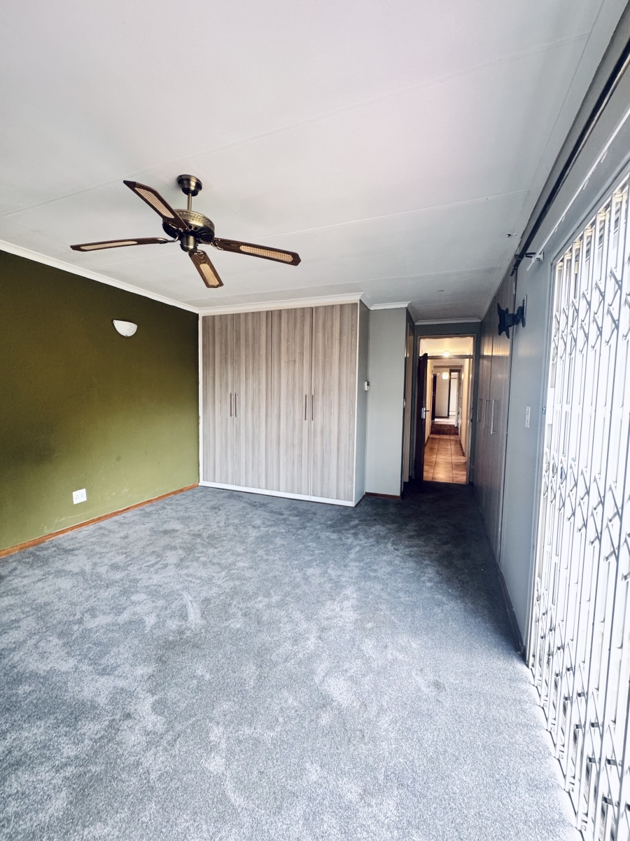 4 Bedroom Property for Sale in Ben Fleur Mpumalanga