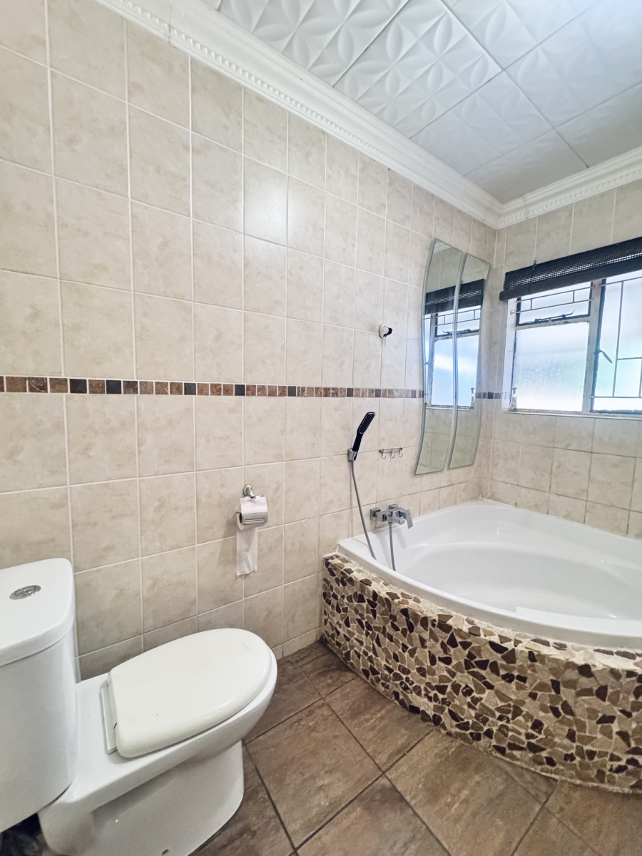 4 Bedroom Property for Sale in Ben Fleur Mpumalanga
