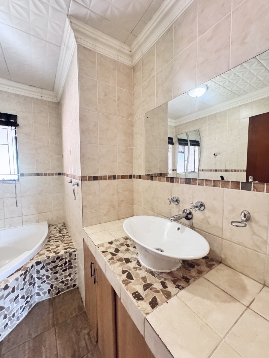 4 Bedroom Property for Sale in Ben Fleur Mpumalanga