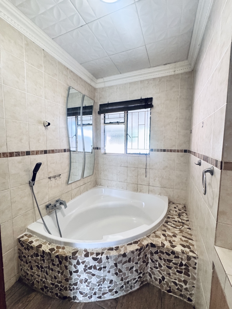 4 Bedroom Property for Sale in Ben Fleur Mpumalanga