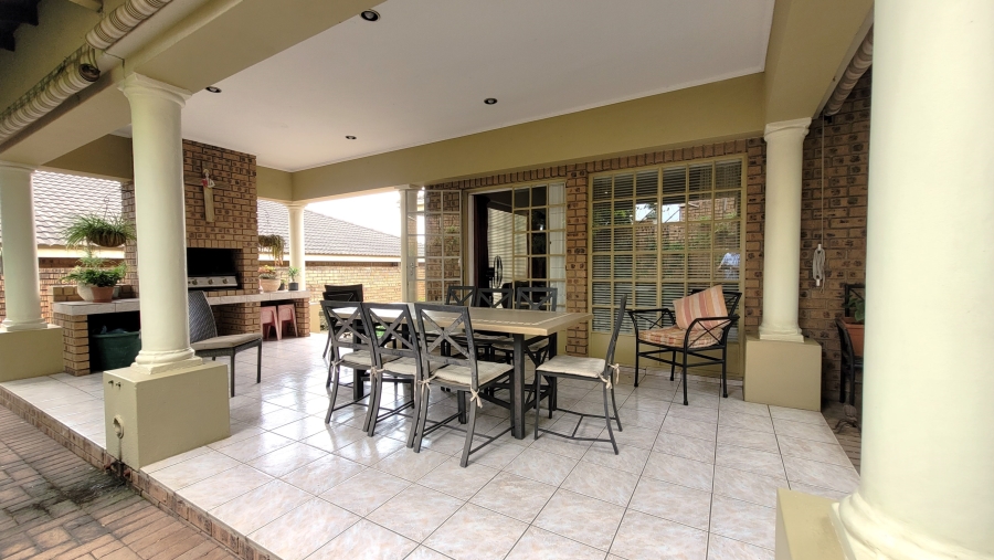 3 Bedroom Property for Sale in West Acres Mpumalanga