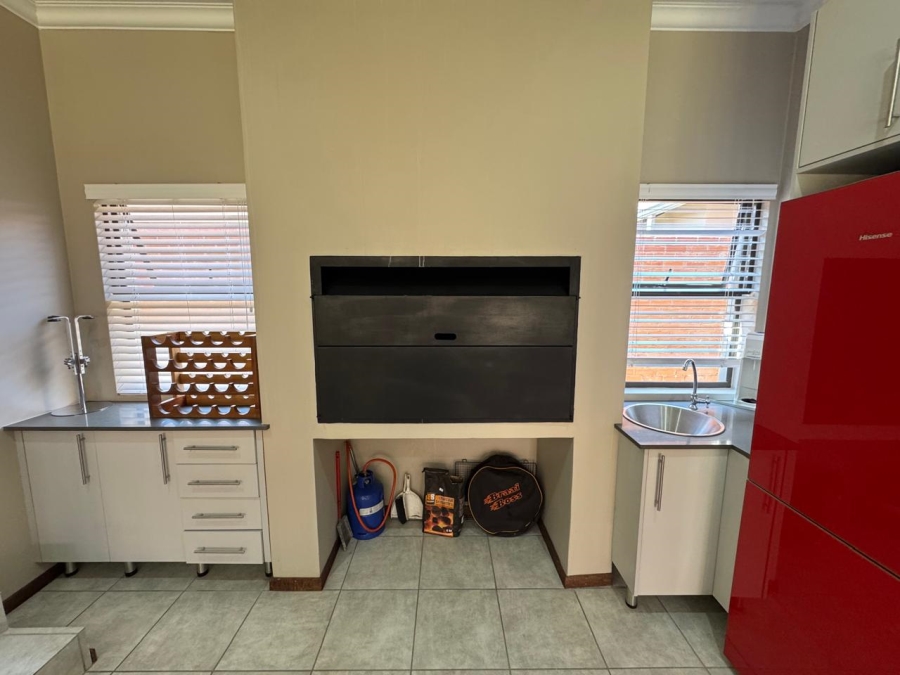 2 Bedroom Property for Sale in Terra Nova Mpumalanga