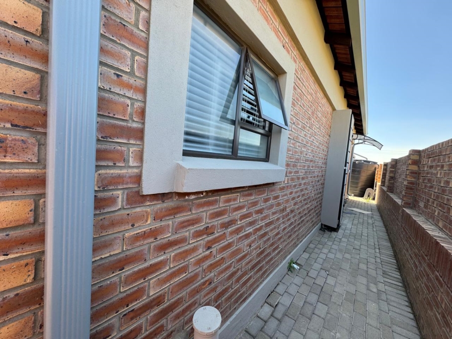 2 Bedroom Property for Sale in Terra Nova Mpumalanga