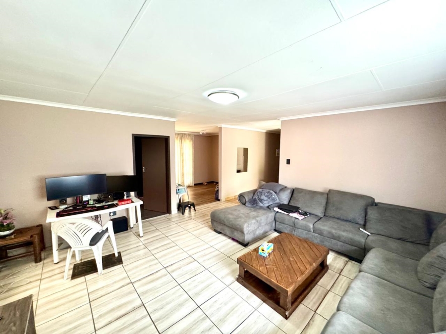 3 Bedroom Property for Sale in Secunda Mpumalanga