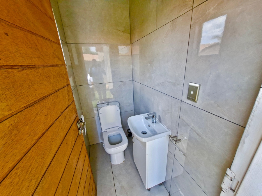 4 Bedroom Property for Sale in Ben Fleur Mpumalanga