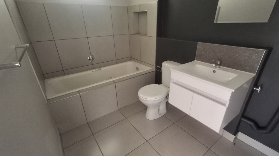 2 Bedroom Property for Sale in Riverside Park Mpumalanga