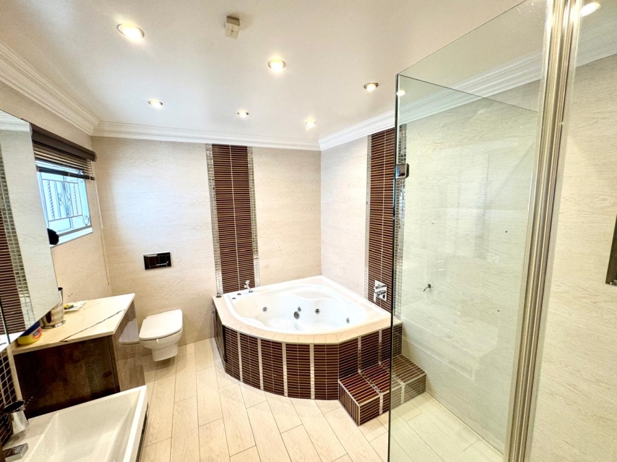 4 Bedroom Property for Sale in Kinross Mpumalanga