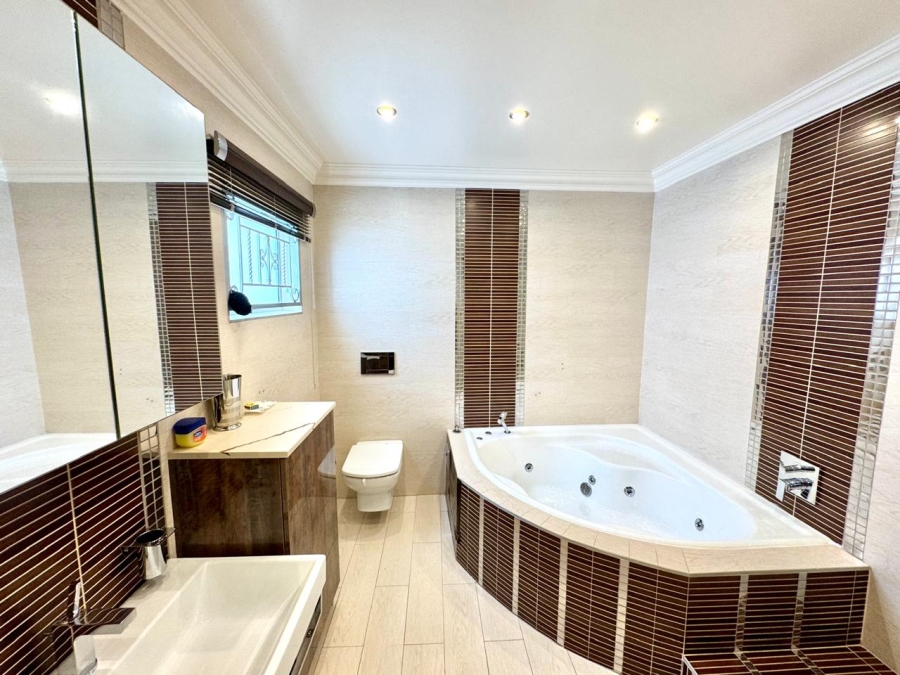 4 Bedroom Property for Sale in Kinross Mpumalanga