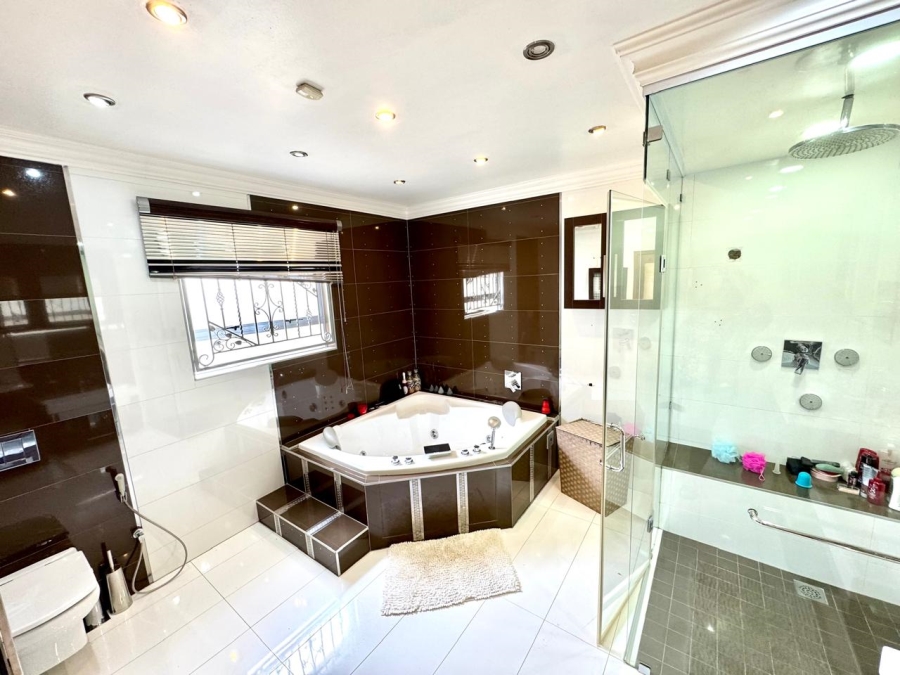 4 Bedroom Property for Sale in Kinross Mpumalanga