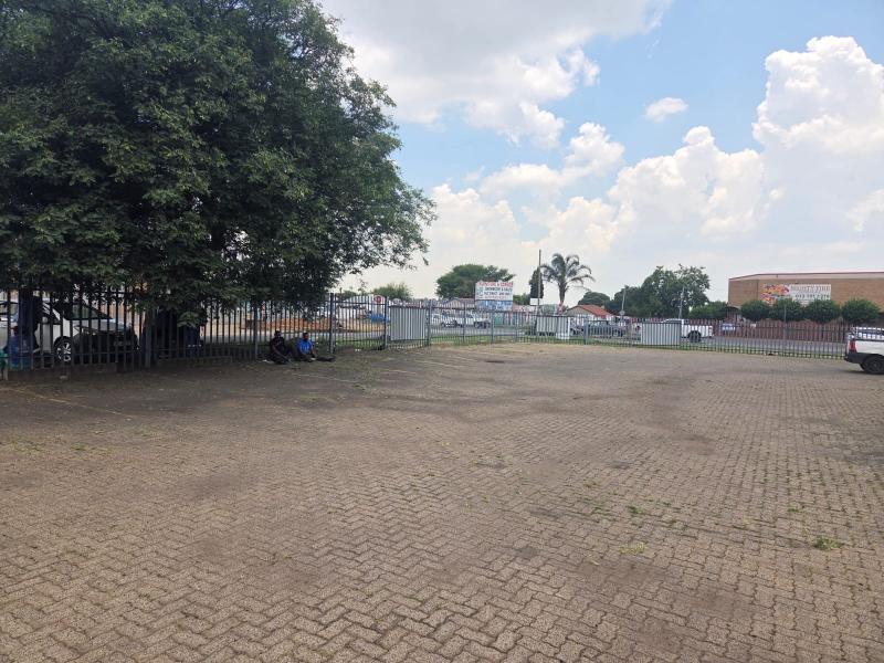 To Let commercial Property for Rent in Witbank Ext 16 Mpumalanga