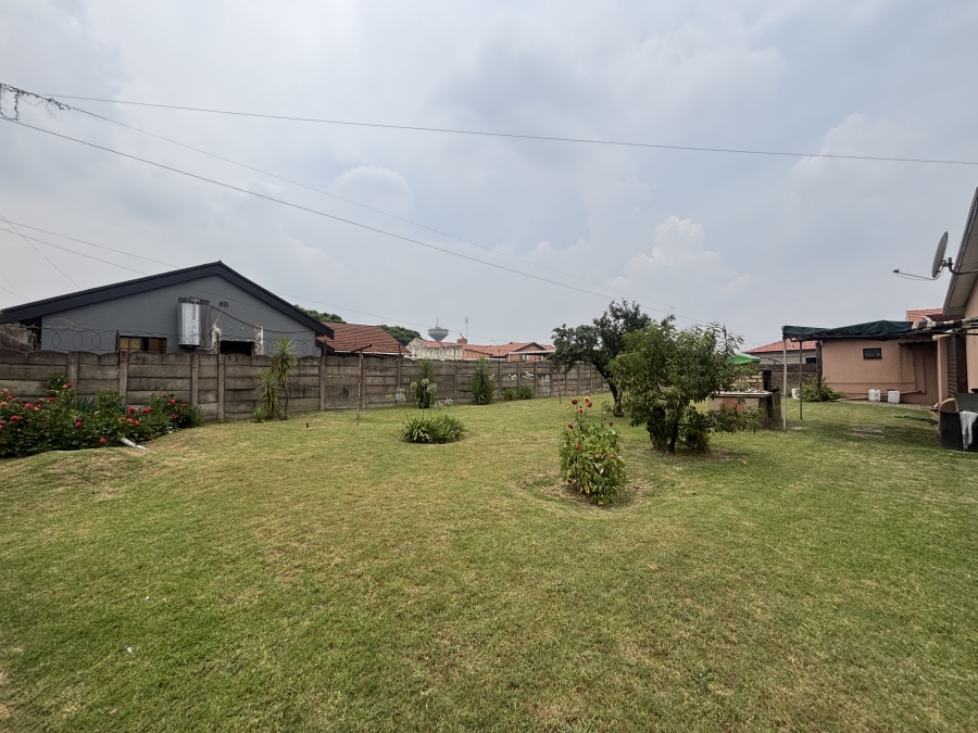3 Bedroom Property for Sale in Witbank Ext 8 Mpumalanga