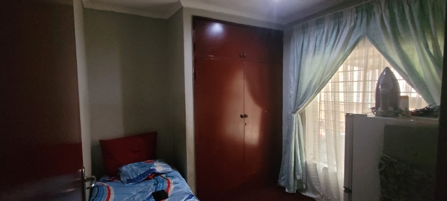 3 Bedroom Property for Sale in Mhluzi Mpumalanga