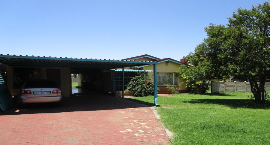 3 Bedroom Property for Sale in Witbank Ext 16 Mpumalanga
