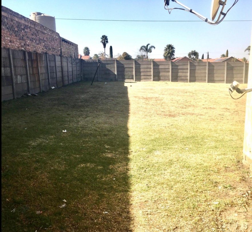 3 Bedroom Property for Sale in Witbank Ext 16 Mpumalanga