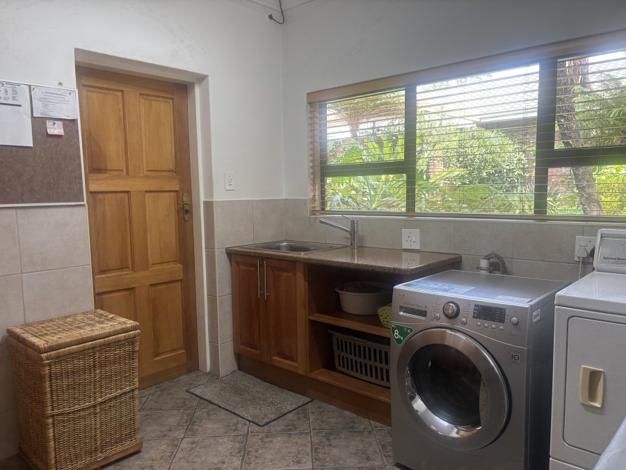 8 Bedroom Property for Sale in Die Heuwel Mpumalanga