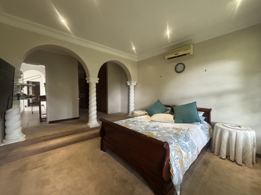 8 Bedroom Property for Sale in Die Heuwel Mpumalanga