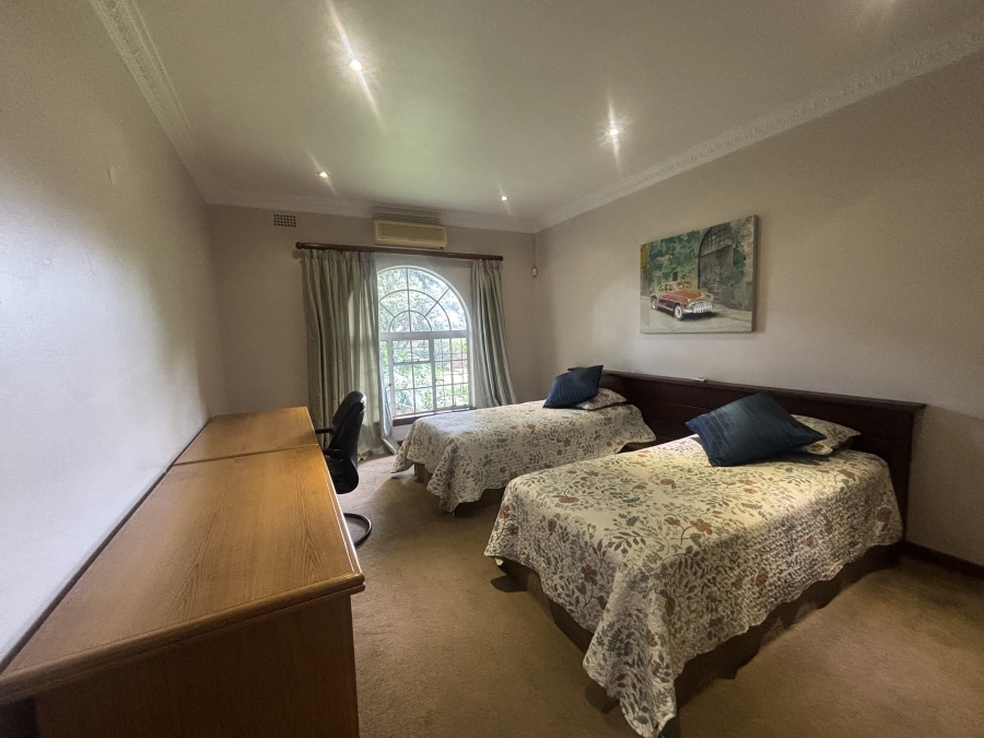 8 Bedroom Property for Sale in Die Heuwel Mpumalanga