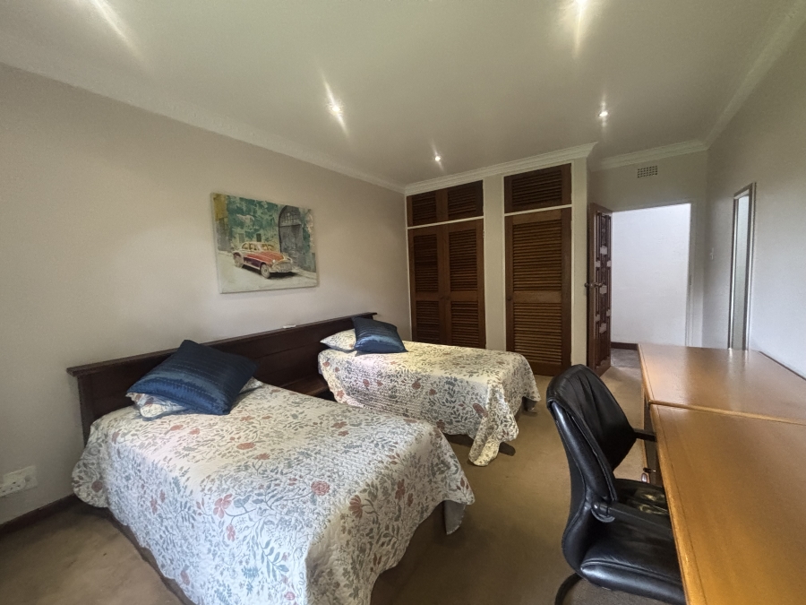 8 Bedroom Property for Sale in Die Heuwel Mpumalanga