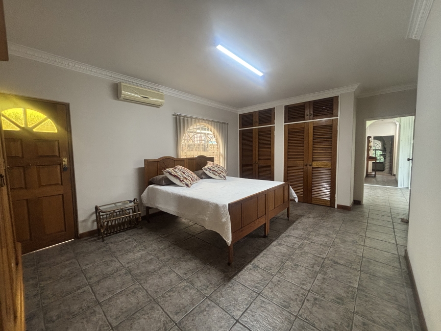 8 Bedroom Property for Sale in Die Heuwel Mpumalanga