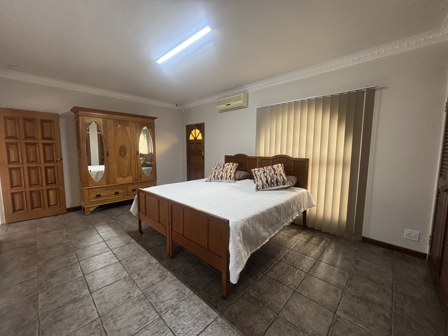 8 Bedroom Property for Sale in Die Heuwel Mpumalanga