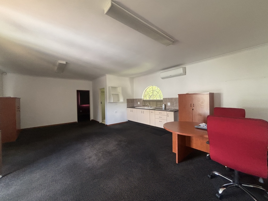 8 Bedroom Property for Sale in Die Heuwel Mpumalanga