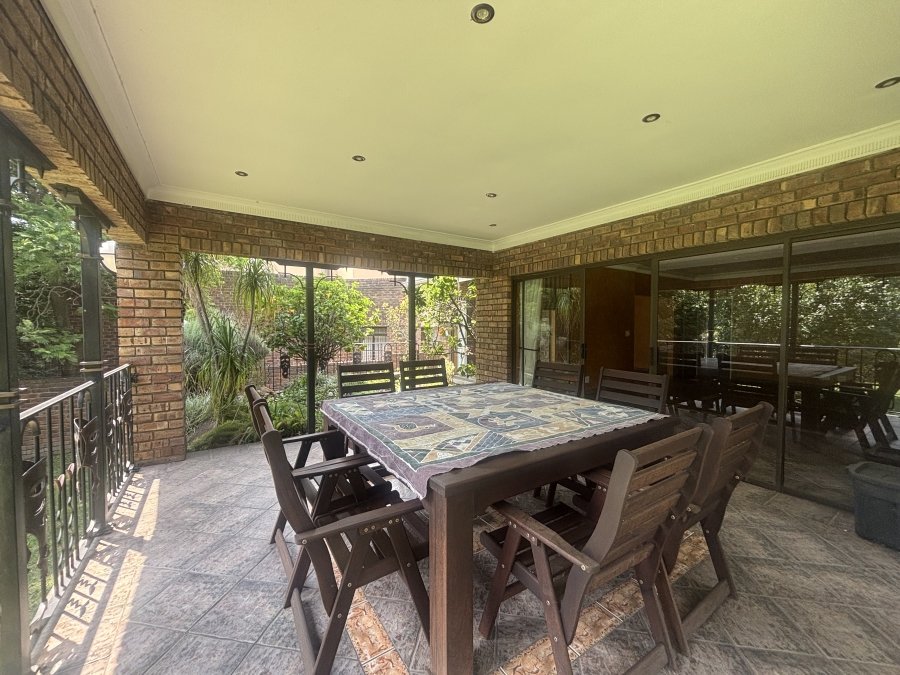 8 Bedroom Property for Sale in Die Heuwel Mpumalanga