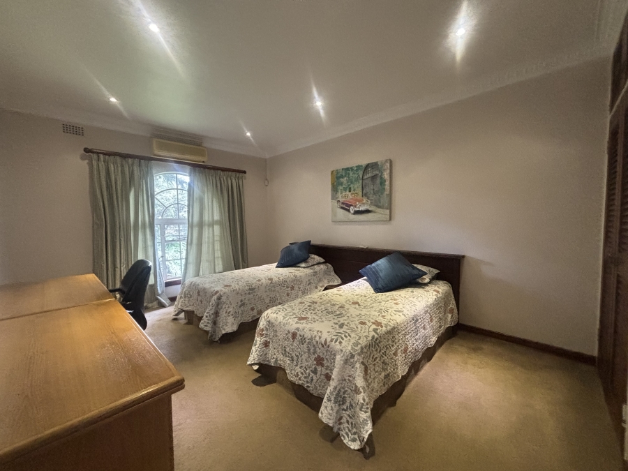 8 Bedroom Property for Sale in Die Heuwel Mpumalanga