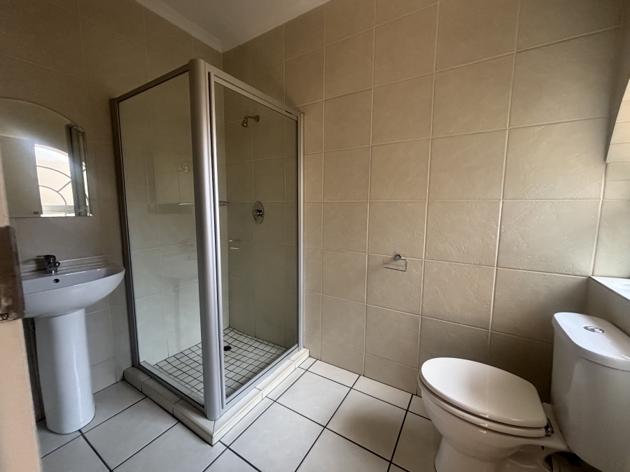 8 Bedroom Property for Sale in Die Heuwel Mpumalanga