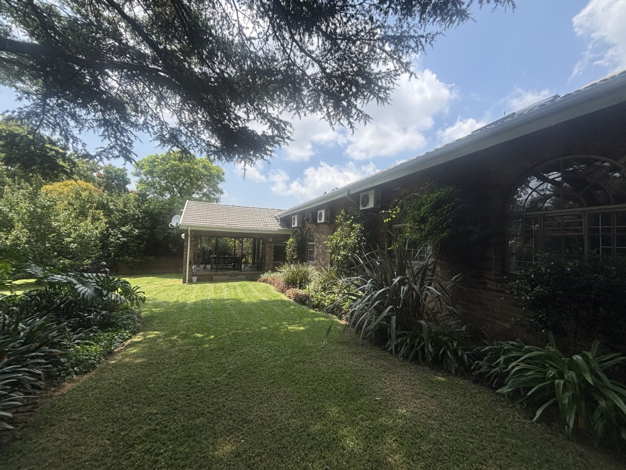 8 Bedroom Property for Sale in Die Heuwel Mpumalanga