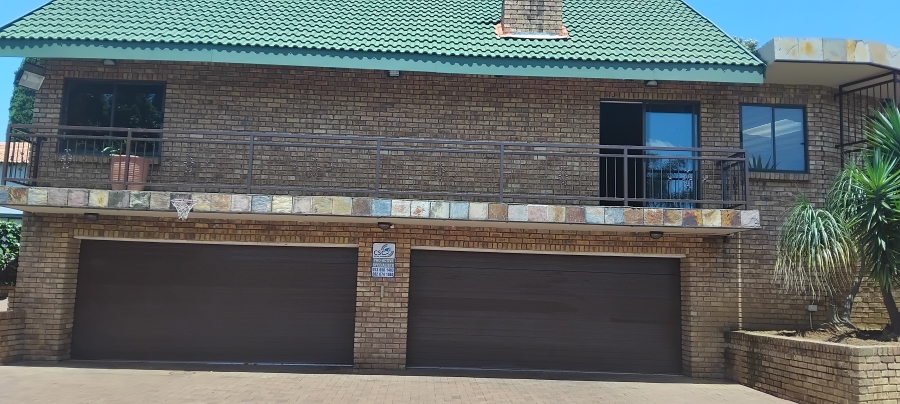 4 Bedroom Property for Sale in Reyno Ridge Mpumalanga