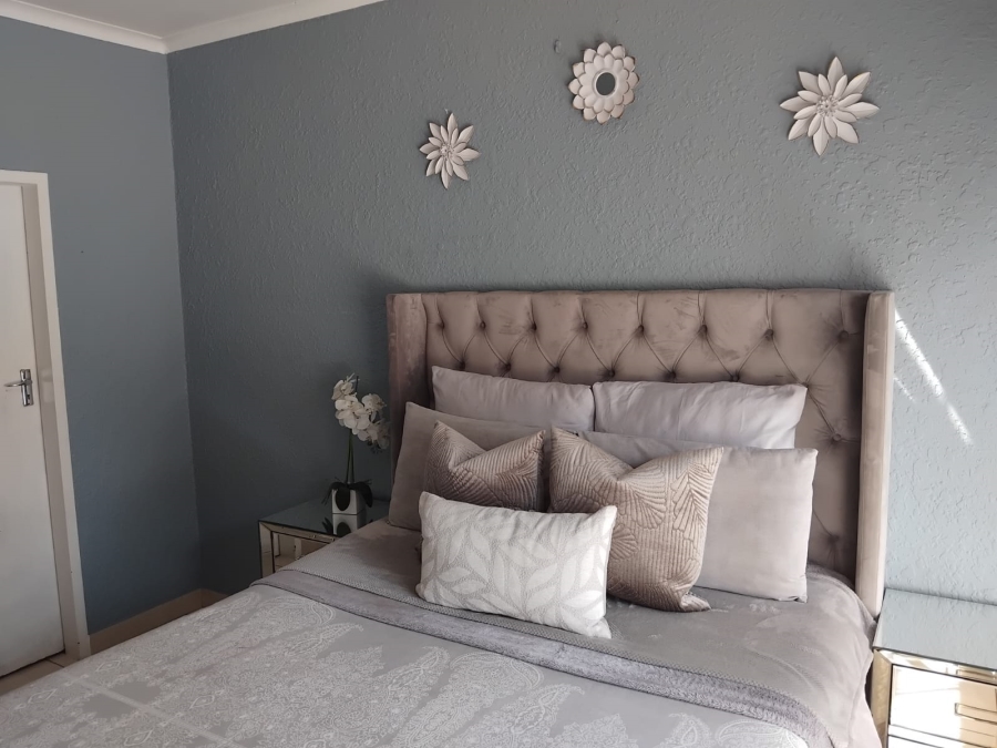 2 Bedroom Property for Sale in Middelburg Central Mpumalanga