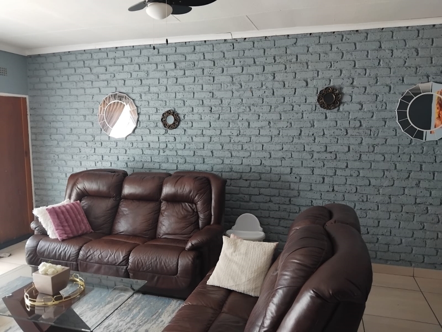 2 Bedroom Property for Sale in Middelburg Central Mpumalanga