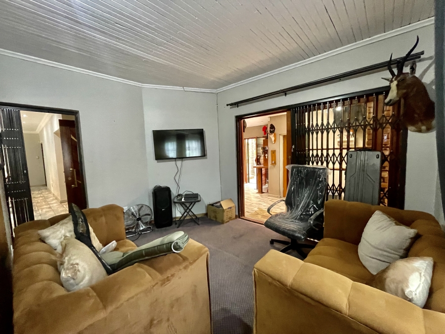 4 Bedroom Property for Sale in Secunda Mpumalanga