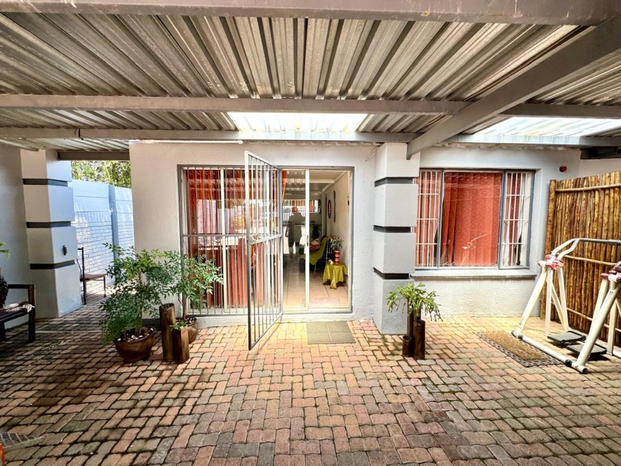 3 Bedroom Property for Sale in Kruinpark Mpumalanga