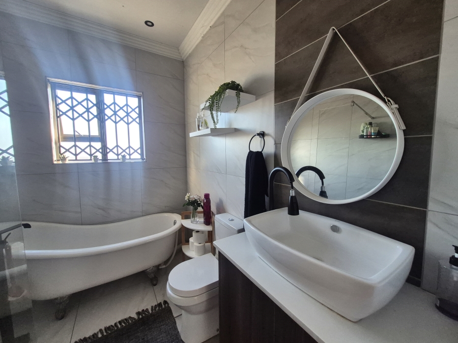 4 Bedroom Property for Sale in Trichardt Mpumalanga