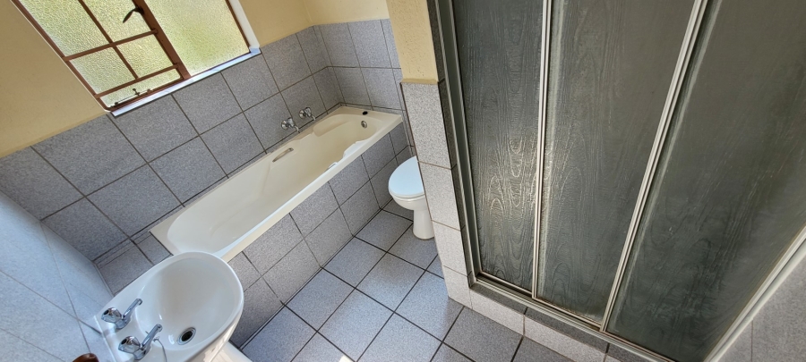 To Let 3 Bedroom Property for Rent in Nelspruit Ext 22 Mpumalanga