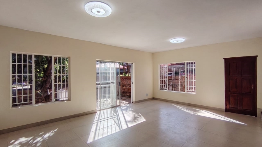 To Let 3 Bedroom Property for Rent in West Acres Mpumalanga