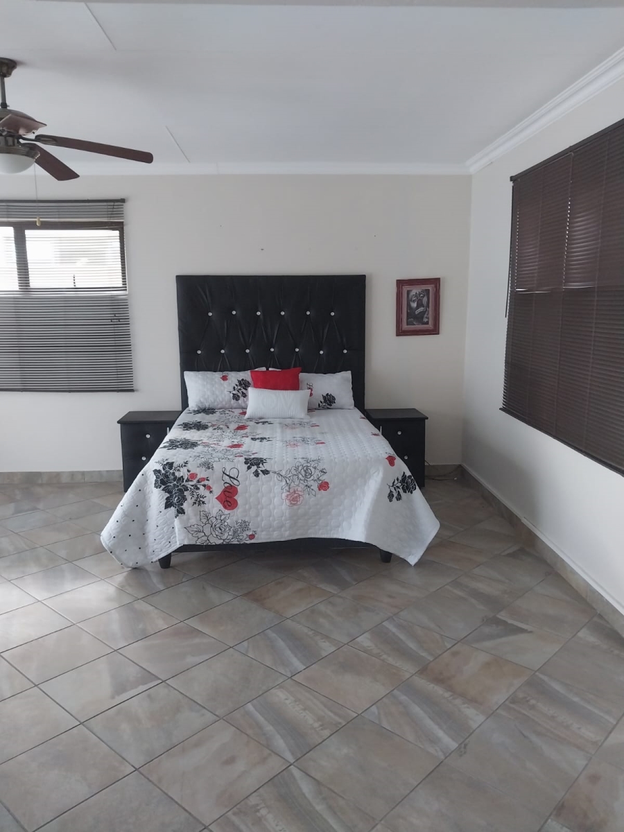 10 Bedroom Property for Sale in Kruinpark Mpumalanga