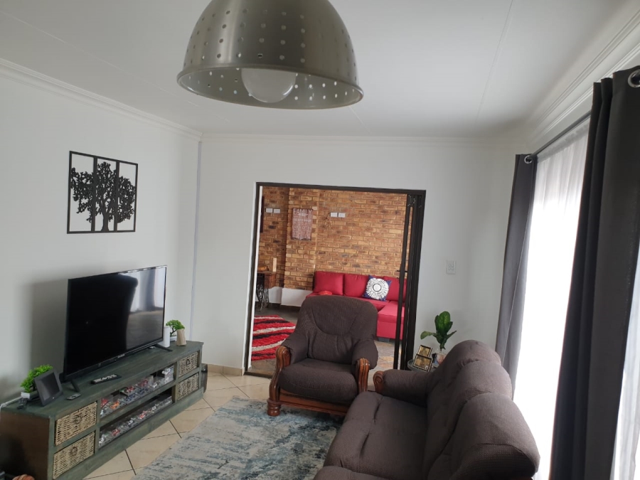 10 Bedroom Property for Sale in Kruinpark Mpumalanga