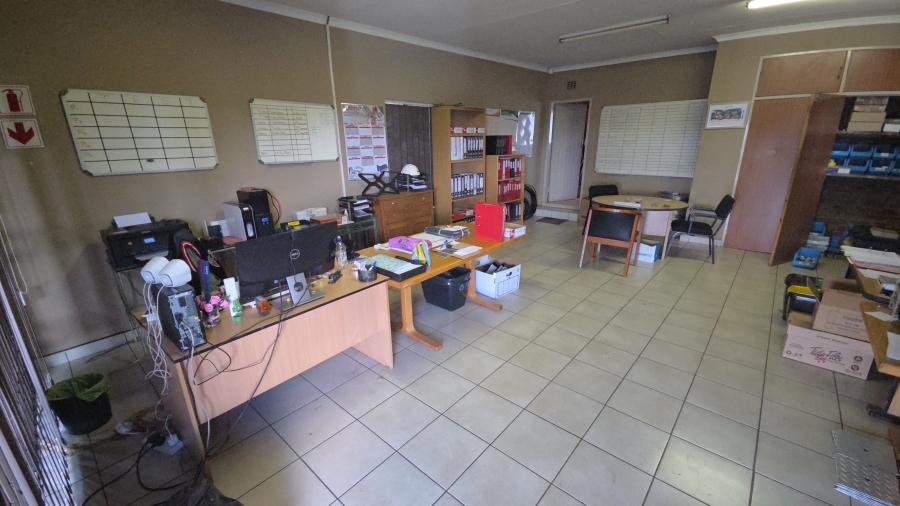 Commercial Property for Sale in Witbank Ext 16 Mpumalanga
