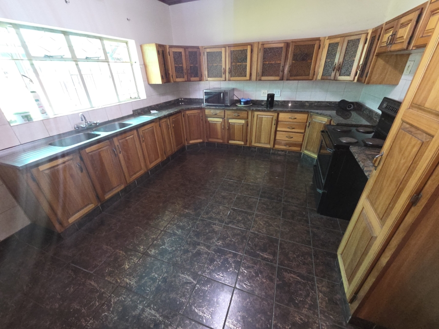 Commercial Property for Sale in Witbank Ext 16 Mpumalanga