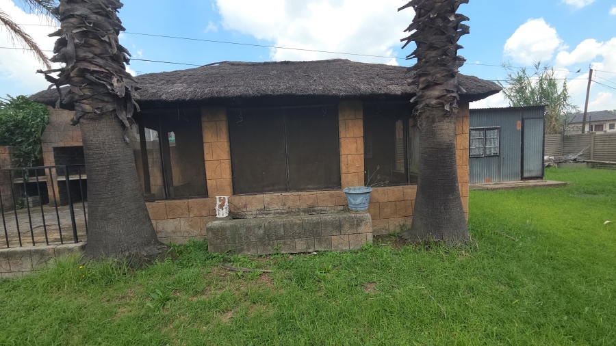 Commercial Property for Sale in Witbank Ext 16 Mpumalanga