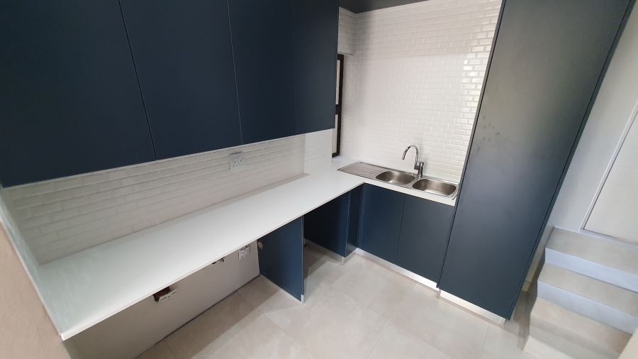 To Let 4 Bedroom Property for Rent in Riverside Park Mpumalanga