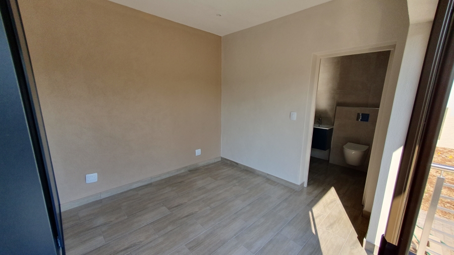 To Let 4 Bedroom Property for Rent in Riverside Park Mpumalanga