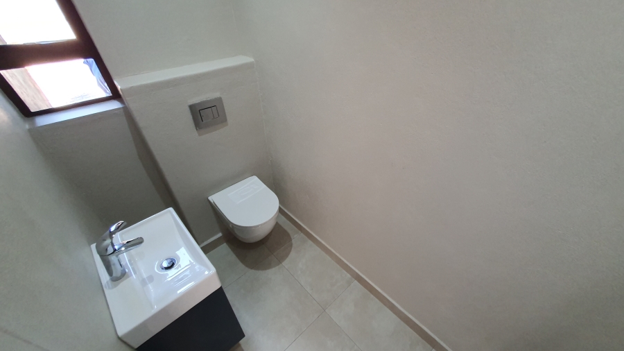 To Let 4 Bedroom Property for Rent in Riverside Park Mpumalanga