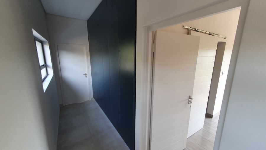 To Let 4 Bedroom Property for Rent in Riverside Park Mpumalanga