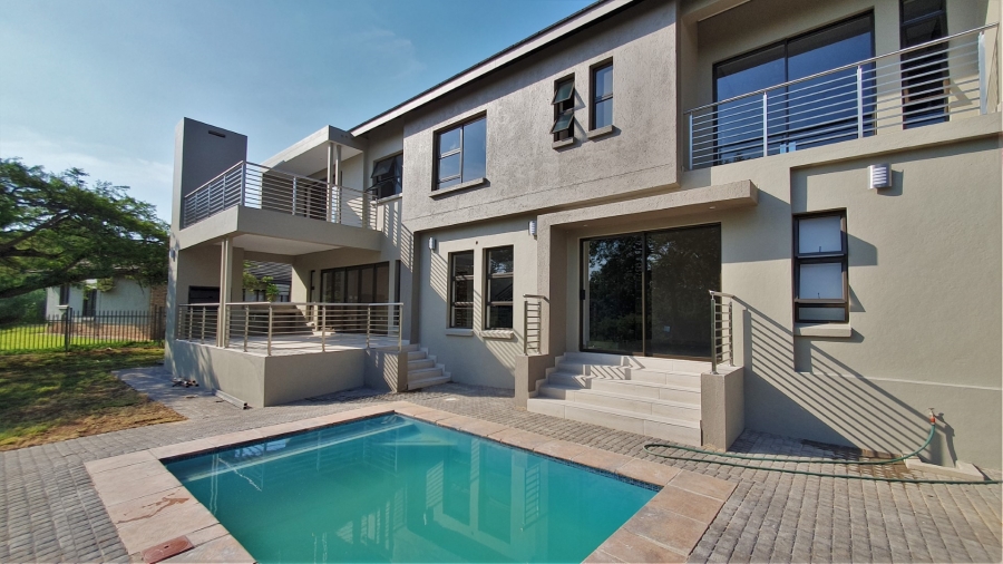 To Let 4 Bedroom Property for Rent in Riverside Park Mpumalanga