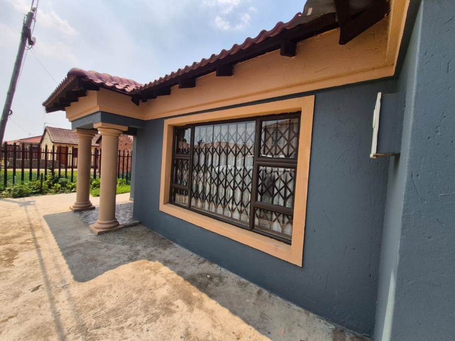 4 Bedroom Property for Sale in Embalenhle Ext 12 Mpumalanga