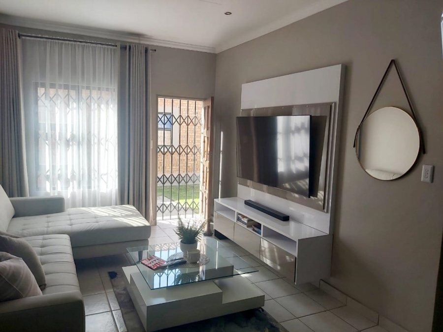 2 Bedroom Property for Sale in Terra Nova Mpumalanga