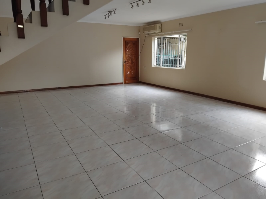 To Let 4 Bedroom Property for Rent in Steiltes Mpumalanga